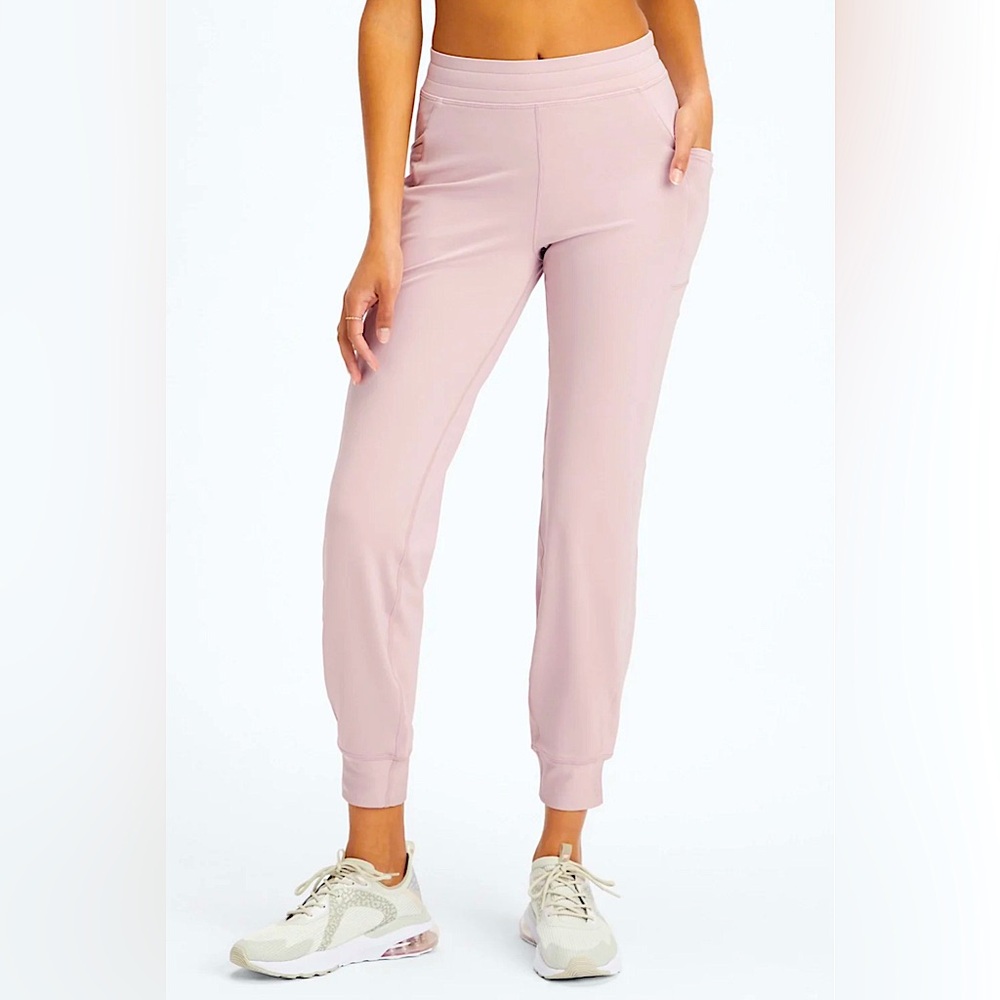 Fabletics On The Go Cold Weather Jogger in Muted Mauve Size XL LIKE NEW COND.